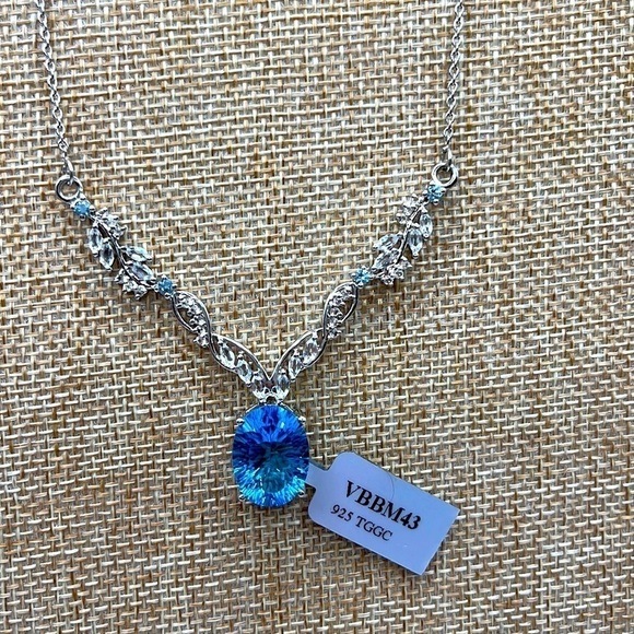TGGC Jewelry - Swiss Blue Solitaire White Topaz Necklace Sterling Silver 925  NWT